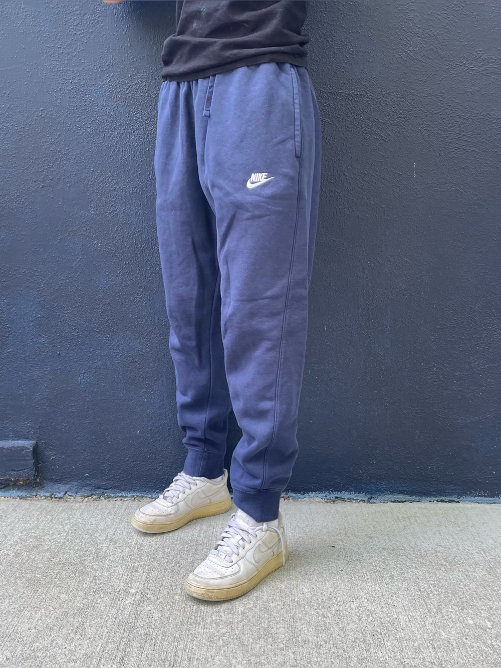 Navy blue Nike tapered joggers size medium